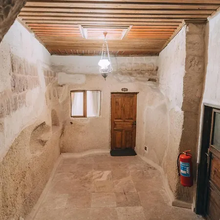 Sora Cave Hotel *