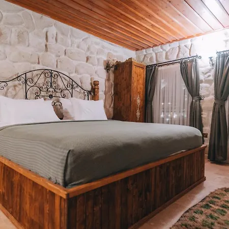 Hotel Sora Cave